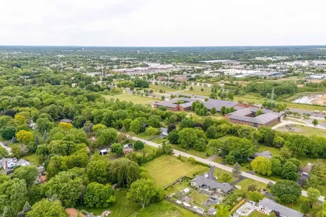 16655 West Applewood Court Gurnee IL 60031