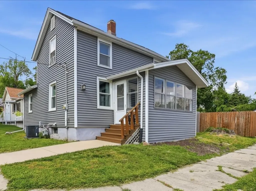1101 North Western Avenue Bloomington IL 61701