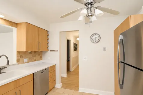 1365 North Sterling Avenue Palatine IL 60067