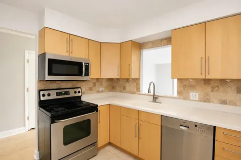 1365 North Sterling Avenue Palatine IL 60067