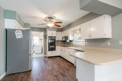611 East Water Street Farmer City IL 61842