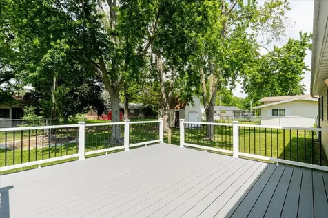 611 East Water Street Farmer City IL 61842