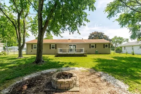 611 East Water Street Farmer City IL 61842