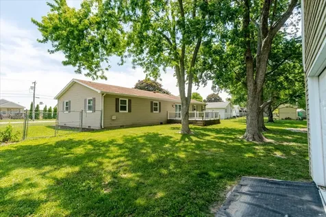611 East Water Street Farmer City IL 61842