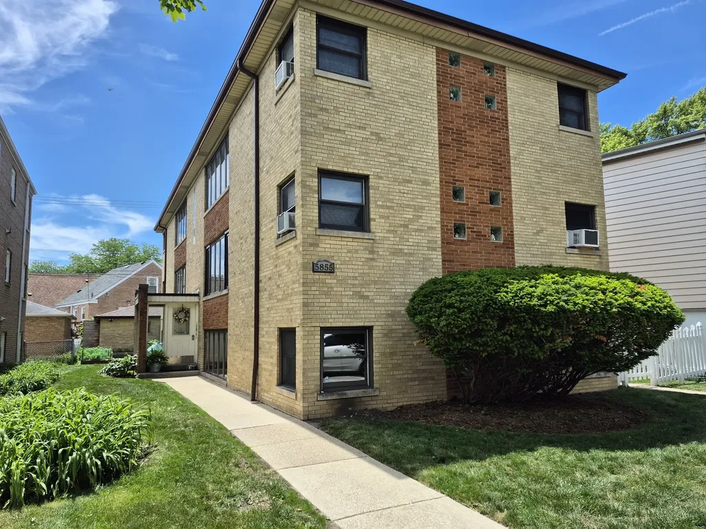5855 West Higgins Avenue Chicago IL 60630