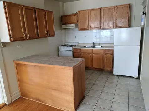 5414 North Broadway Street Chicago IL 60640