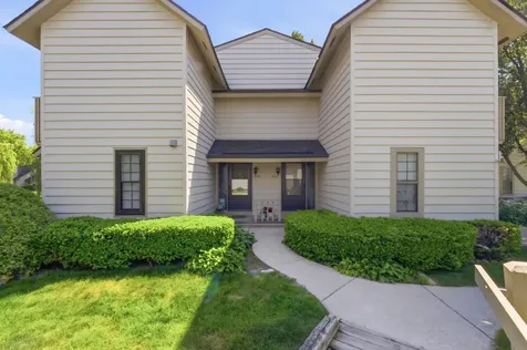 648 Mitchell Court Gurnee IL 60031