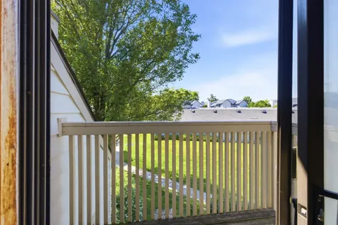 648 Mitchell Court Gurnee IL 60031