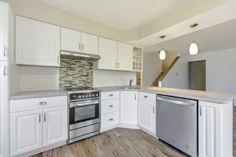 648 Mitchell Court Gurnee IL 60031