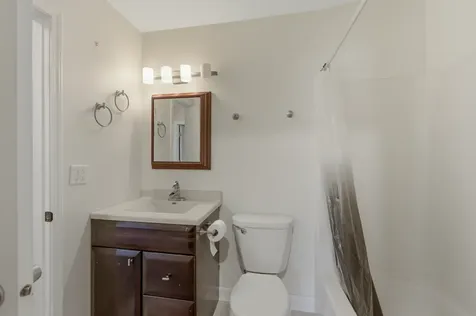 648 Mitchell Court Gurnee IL 60031