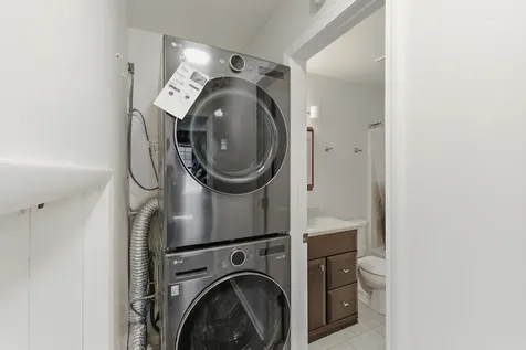 648 Mitchell Court Gurnee IL 60031