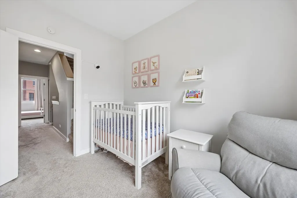 2318 West Wolfram Street Chicago IL 60618