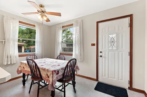 5547 Fairway Drive Crestwood IL 60418