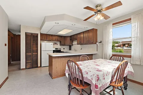 5547 Fairway Drive Crestwood IL 60418