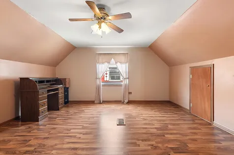 5547 Fairway Drive Crestwood IL 60418