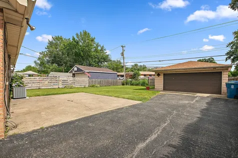 5547 Fairway Drive Crestwood IL 60418