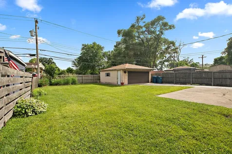 5547 Fairway Drive Crestwood IL 60418