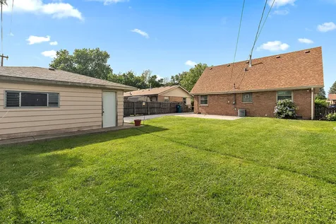 5547 Fairway Drive Crestwood IL 60418