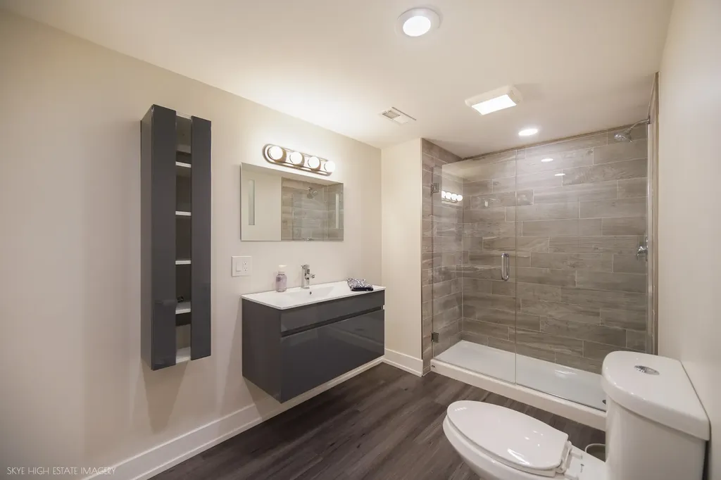 7720 West Chase Avenue Chicago IL 60631