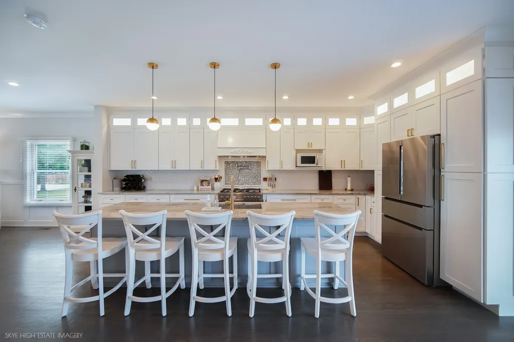 7720 West Chase Avenue Chicago IL 60631