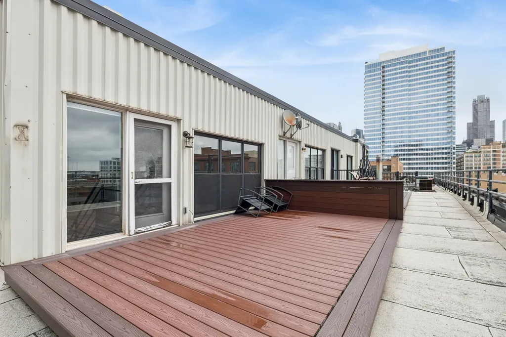 843 West Adams Street Chicago IL 60607