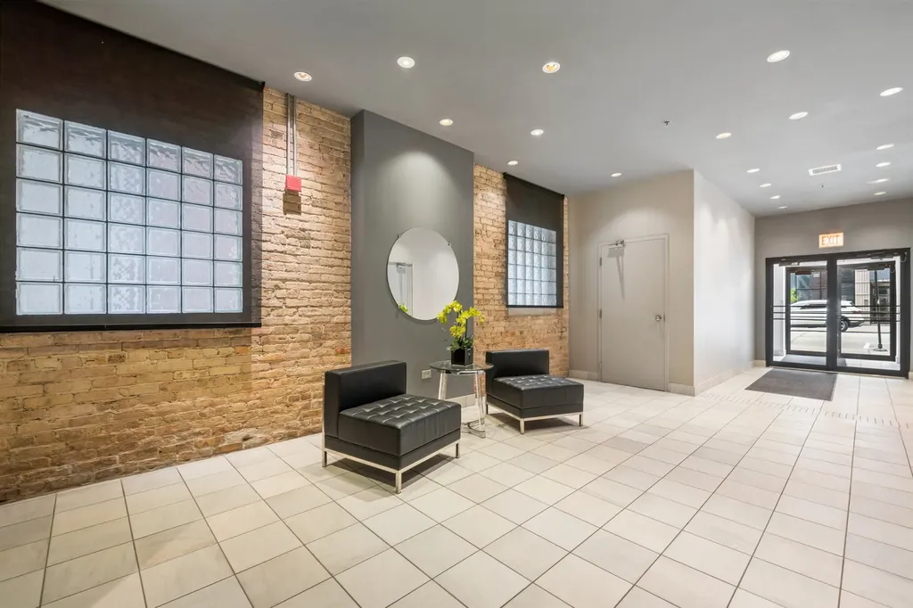 843 West Adams Street Chicago IL 60607