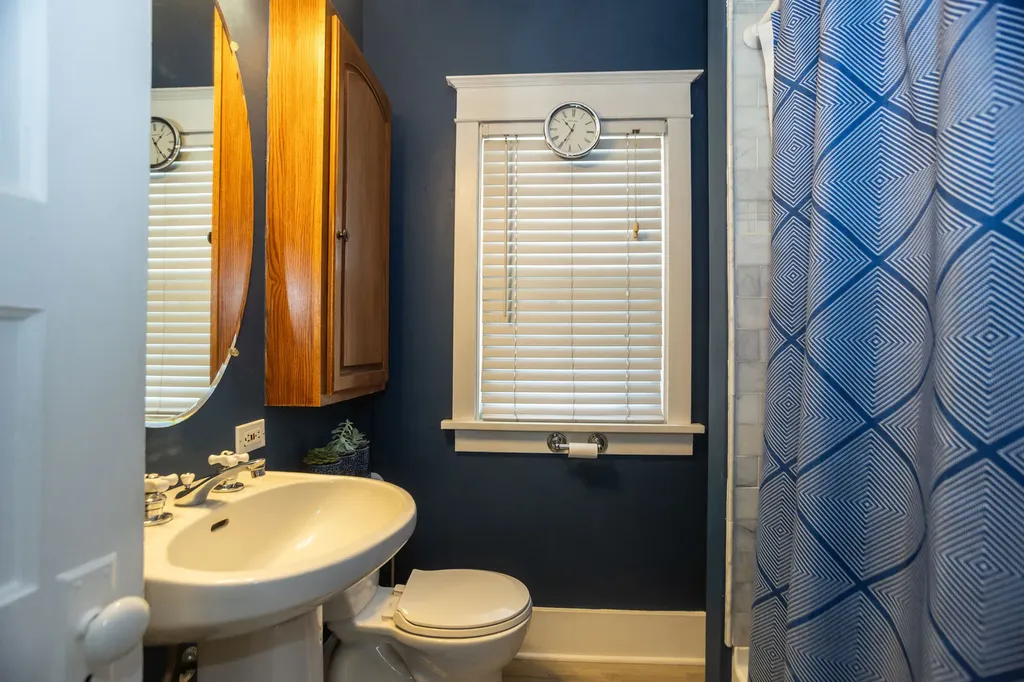 219 West Oak Avenue Wheaton IL 60187