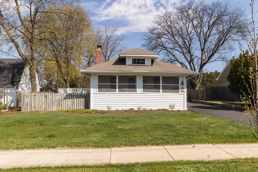 219 West Oak Avenue Wheaton IL 60187