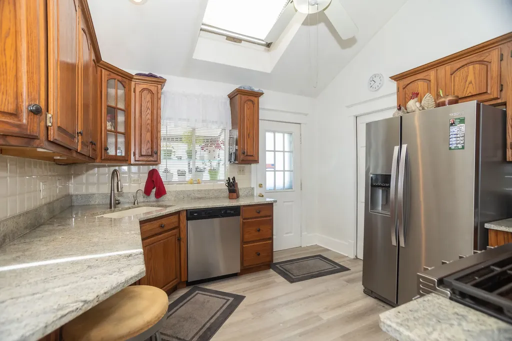 219 West Oak Avenue Wheaton IL 60187