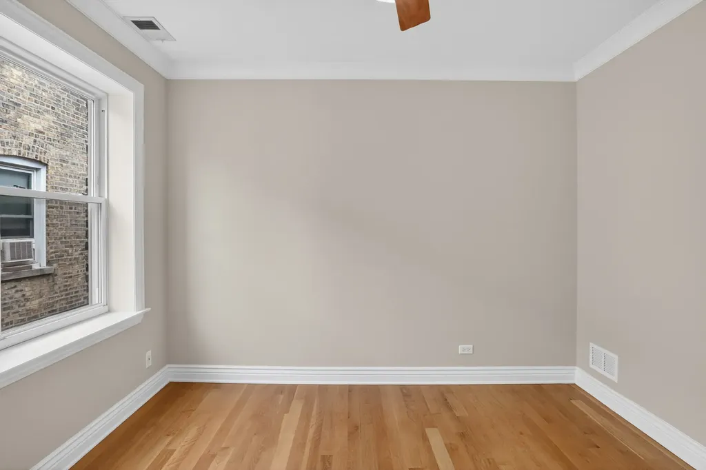 6424 North Albany Avenue Chicago IL 60645