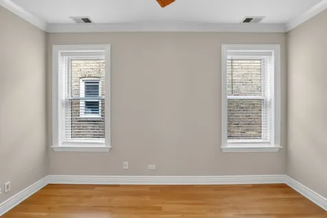 6424 North Albany Avenue Chicago IL 60645
