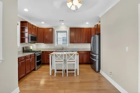6424 North Albany Avenue Chicago IL 60645