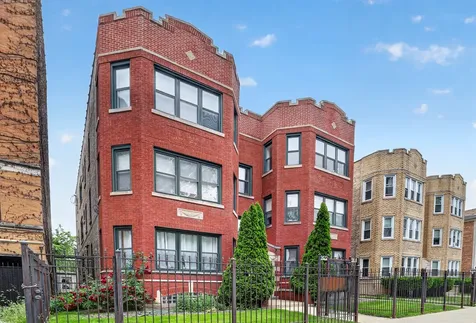 6424 North Albany Avenue Chicago IL 60645