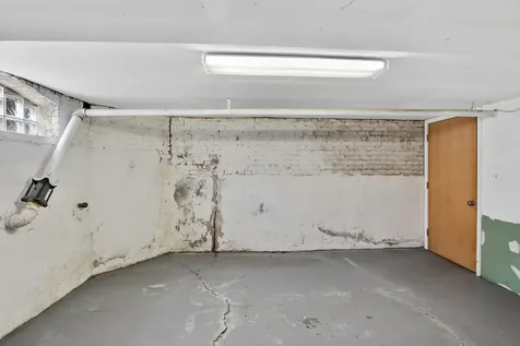 6424 North Albany Avenue Chicago IL 60645