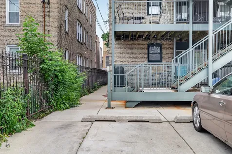 6424 North Albany Avenue Chicago IL 60645