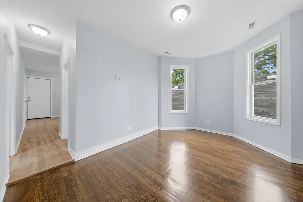 6739 South Laflin Street Chicago IL 60636