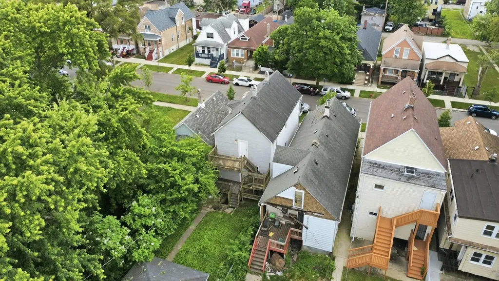 6739 South Laflin Street Chicago IL 60636