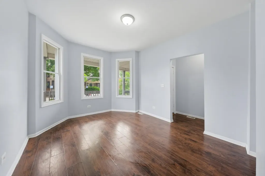 6739 South Laflin Street Chicago IL 60636