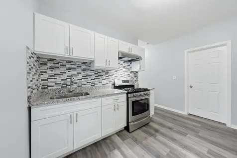 6739 South Laflin Street Chicago IL 60636