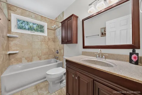 15913 Wooddale Drive Union IL 60180