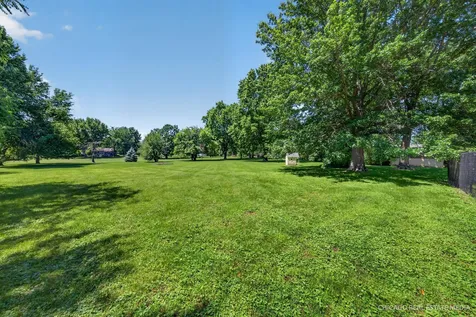 15913 Wooddale Drive Union IL 60180