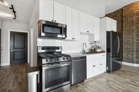 1572 North Milwaukee Avenue Chicago IL 60622