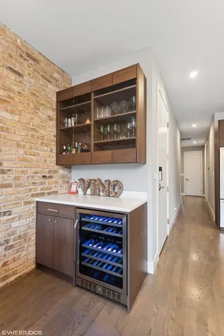 826 North Marshfield Avenue Chicago IL 60622