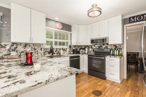 772 Red Oak Drive Bartlett IL 60103