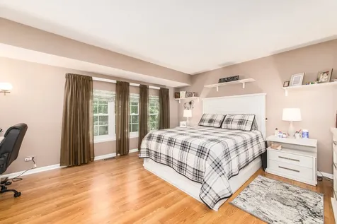 772 Red Oak Drive Bartlett IL 60103