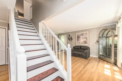 772 Red Oak Drive Bartlett IL 60103