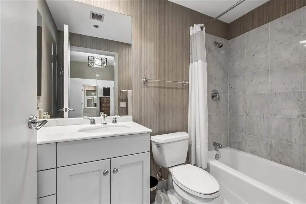 600 North Lake Shore Drive Chicago IL 60611