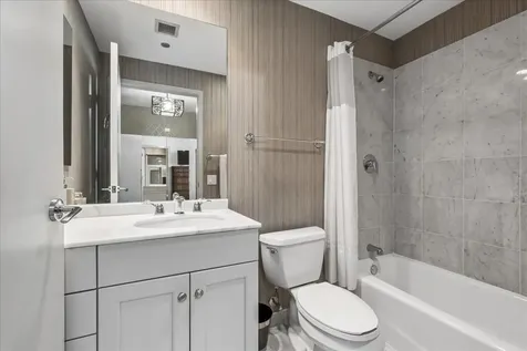 600 North Lake Shore Drive Chicago IL 60611