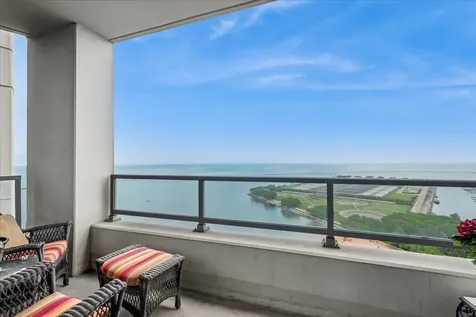 600 North Lake Shore Drive Chicago IL 60611