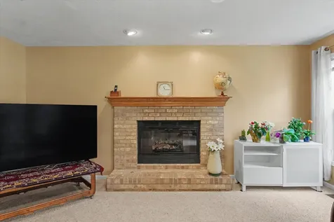 701 Buttercup Drive Savoy IL 61874